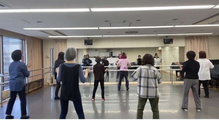 福岡のタップダンススタジオ　ANB Tap Dance Studio シニアクラスの様子　カルチャー